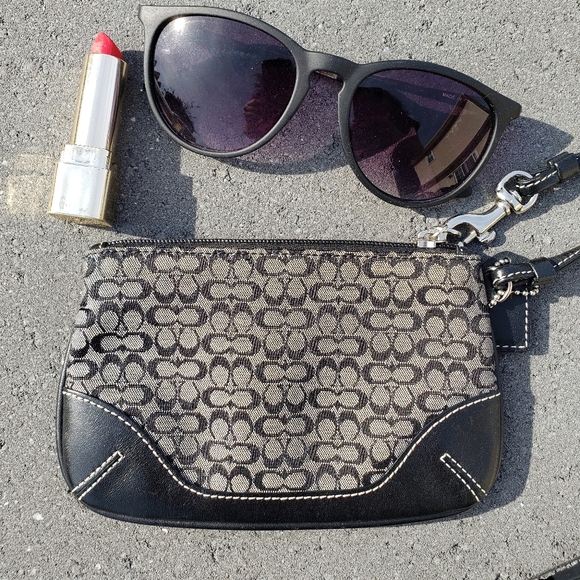 Coach Classic Black Leather Canvas Fabric Wristlet Clutch Wallet 2000s Fashion - Picture 2 of 4